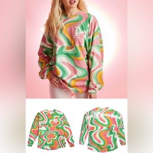 Disney World NWT size S swirl Spirit Jersey